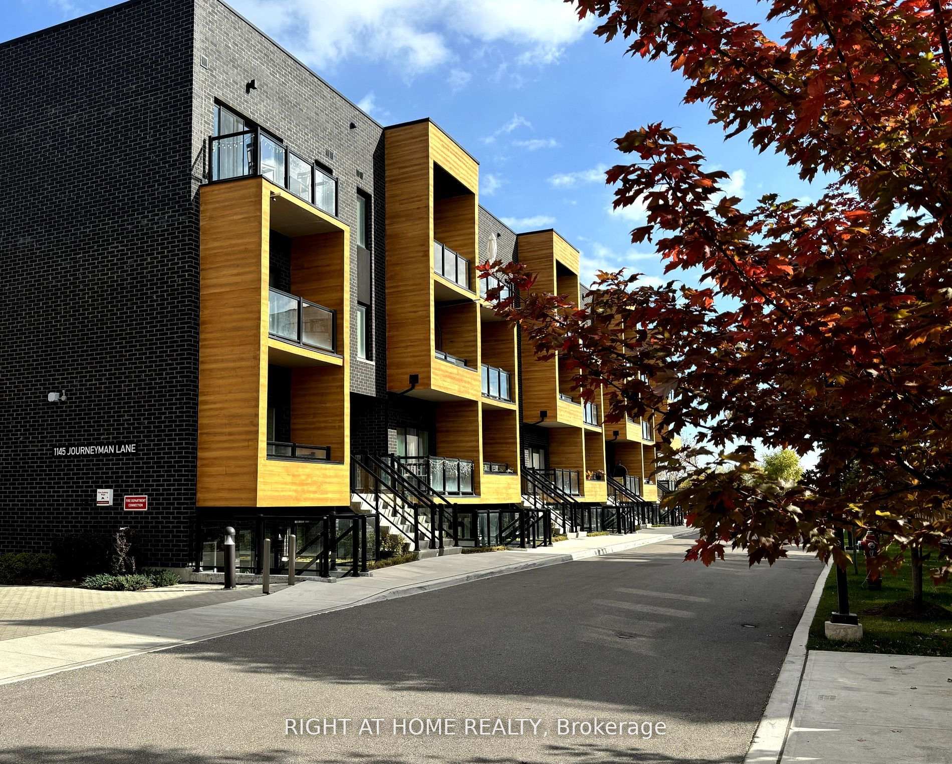 248 - 1145 Journeyman Lane Mississauga Ontario Canada Sale residential Viraj Kapahi Right at Home Realty, Brokerage*