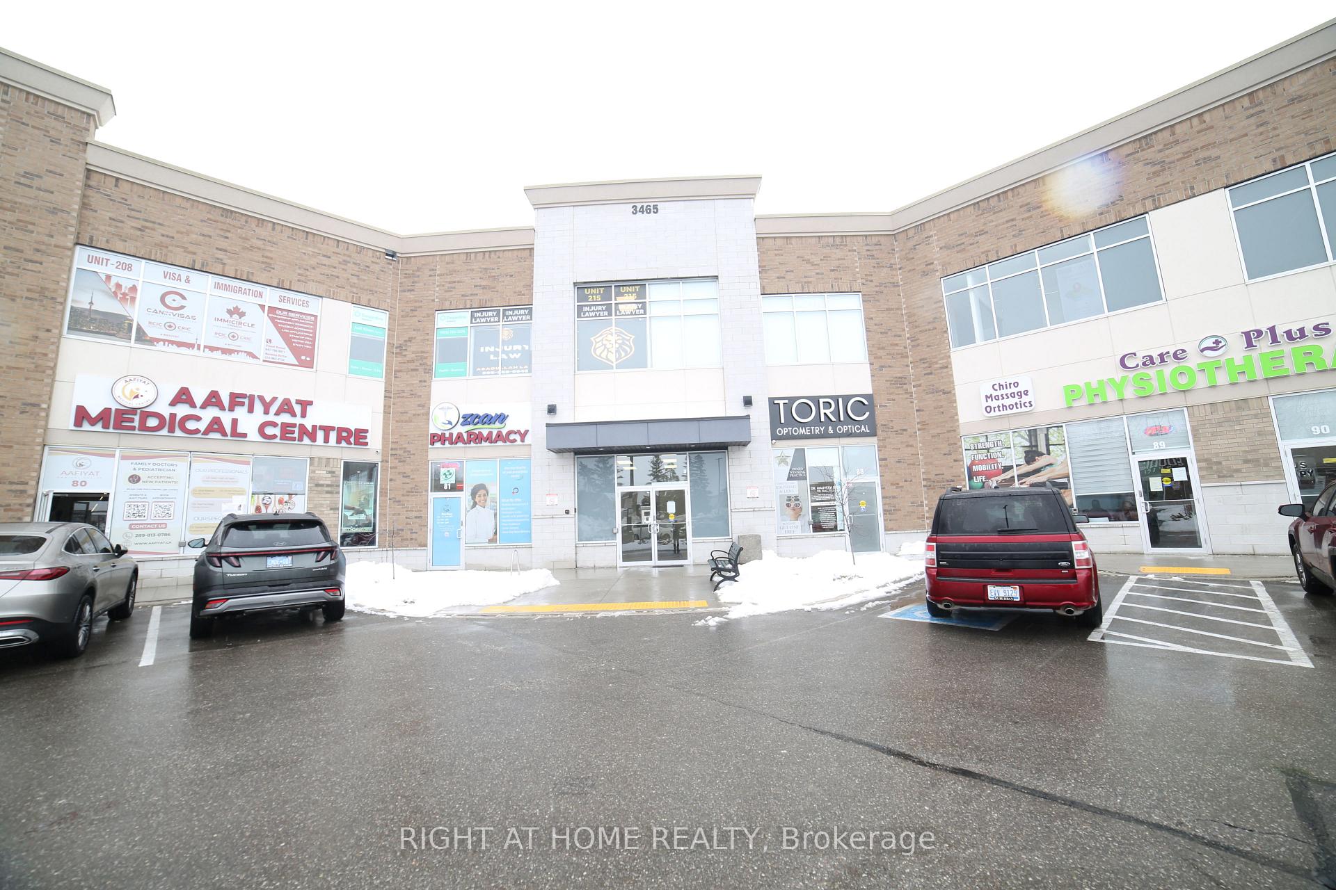 217 - 3465 platinum Drive Mississauga Ontario Canada Lease commercial Faris Al-Hoyidy Right at Home Realty, Brokerage*