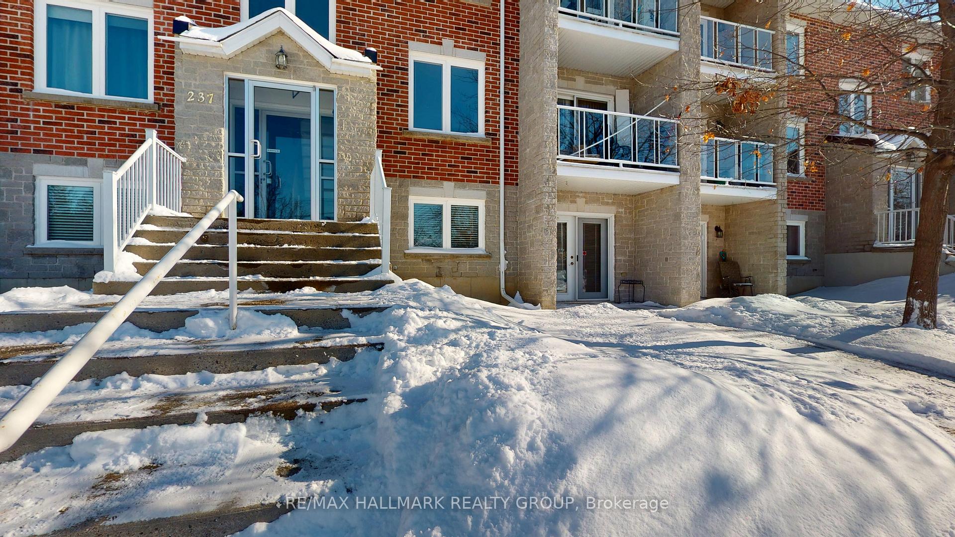 1102 - 237 Oak Street W Gananoque Ontario Canada Sale residential Team Tallen Royal LePage Proalliance Realty, Brokerage