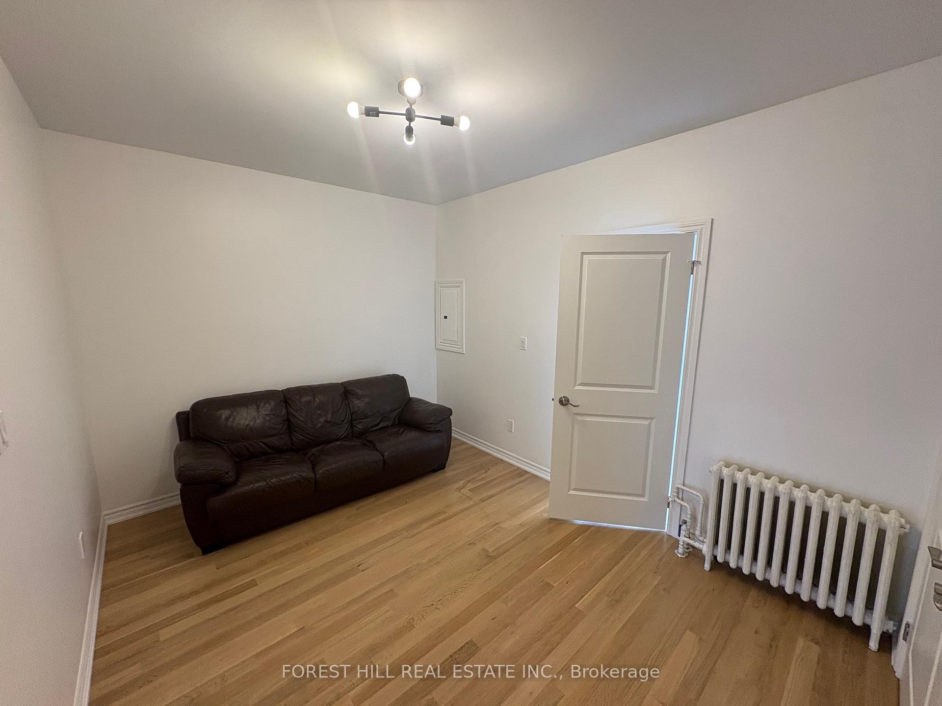 C - 756 Queen Street W Toronto Ontario Canada Rent residential David Mosley Forest Hill Real Estate Inc., Brokerage *