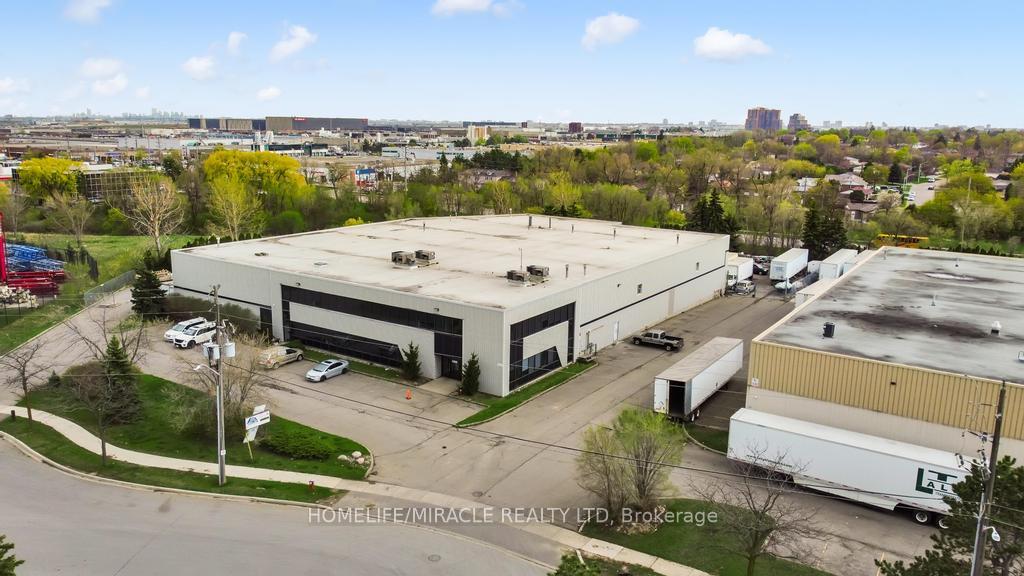 52 Bramwin Court Brampton Ontario Canada Sale commercial Kirpa Nanra HomeLife/Miracle Realty Ltd., Brokerage*