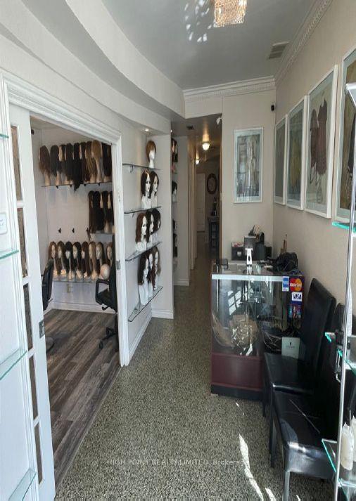 3405 Bathurst Street Toronto Ontario Canada Lease commercial Silvia Di Monte Realinvest Canada Inc., Brokerage*