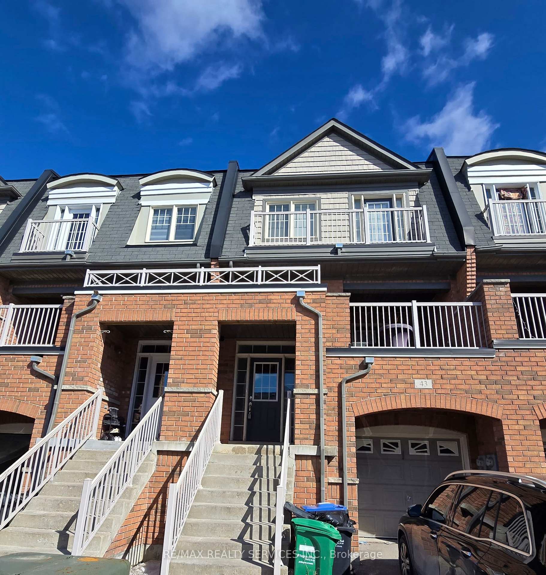 43 Seachart Place Brampton Ontario Canada Rent residential Harpreet Dhillon RE/MAX Realty Services Inc., Brokerage*