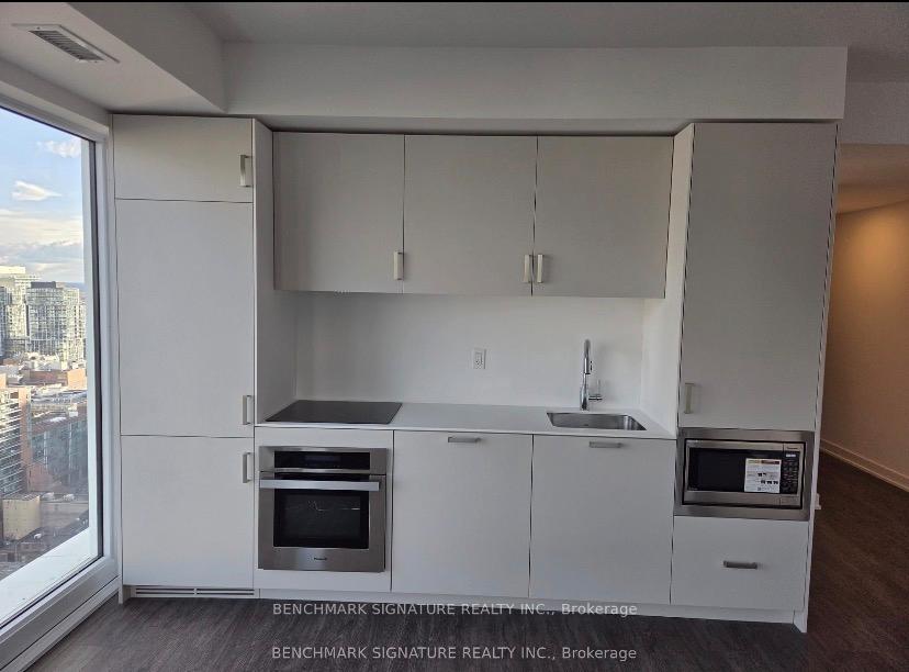 3002 - 88 Queen Street E Toronto Ontario Canada Rent residential Mahesh Srinivasa PROEDGE REALTY INC.