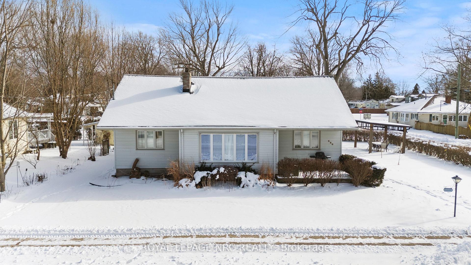 Rear - 360 Cherryhill Boulevard S Fort Erie Ontario Canada Rent residential Lily Ruggi ROYAL LEPAGE NRC REALTY