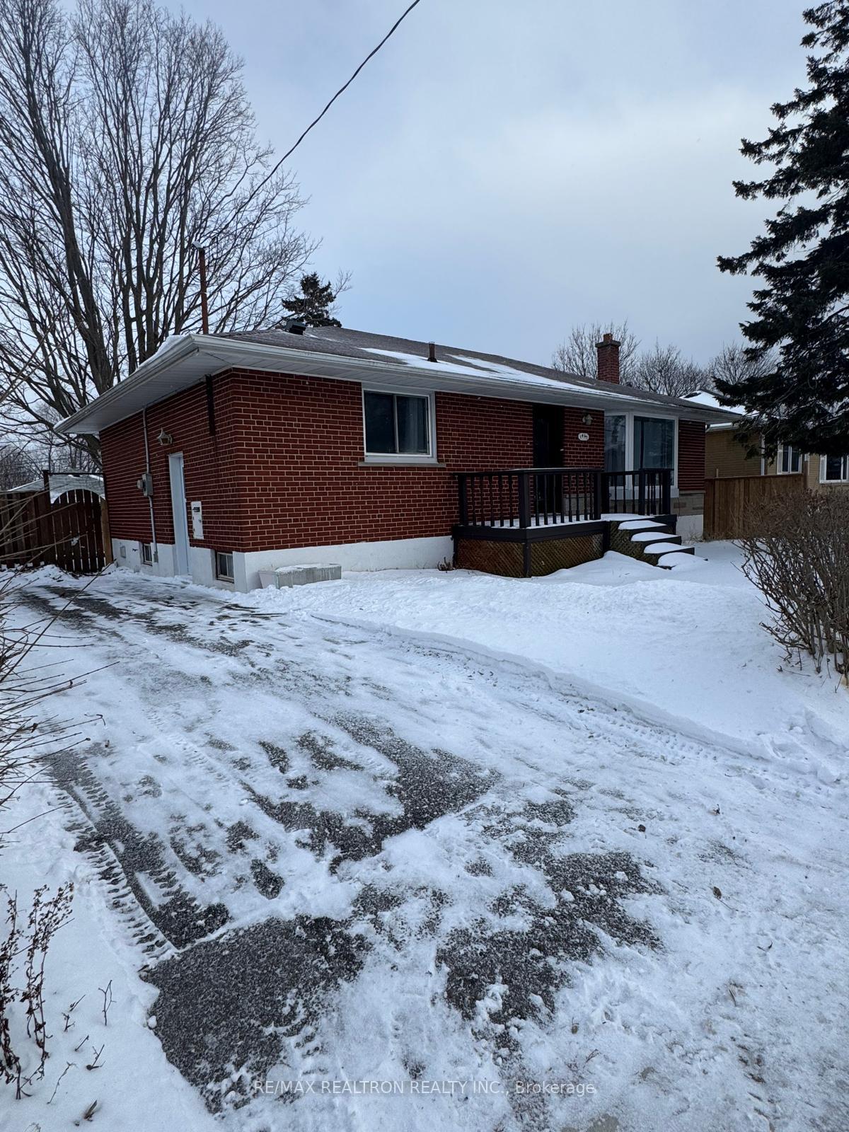 1467 Oxford Street Oshawa Ontario Canada Rent residential Brian Matthews RE/MAX Realtron Realty Inc., Brokerage *