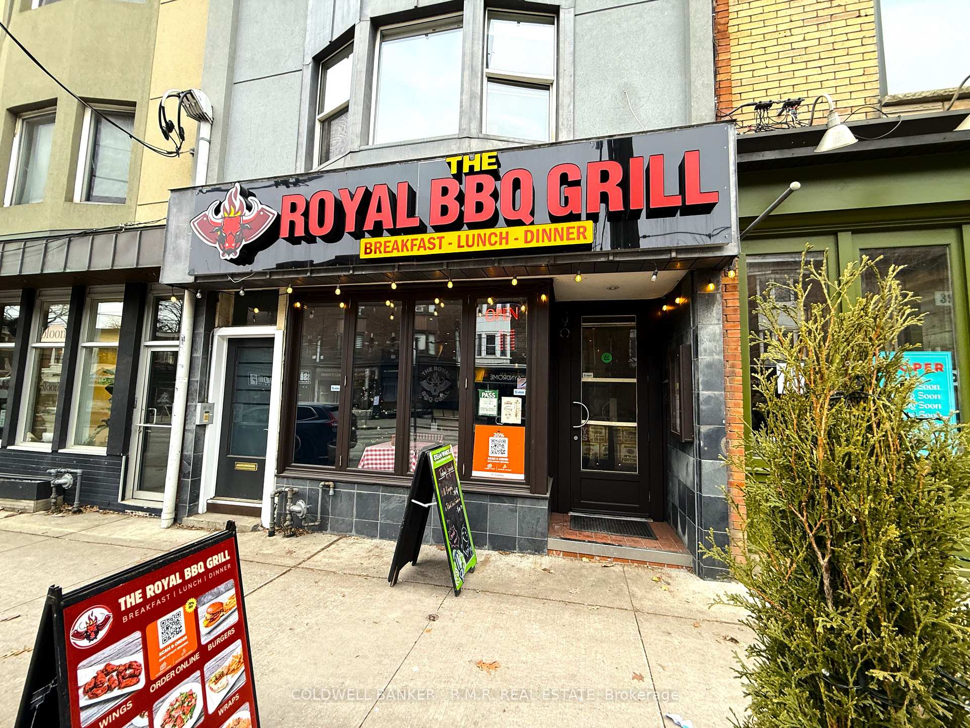 390 Roncesvalles Avenue Toronto Ontario Canada Sale commercial   Coldwell Banker - R.M.R. Real Estate, Brokerage *