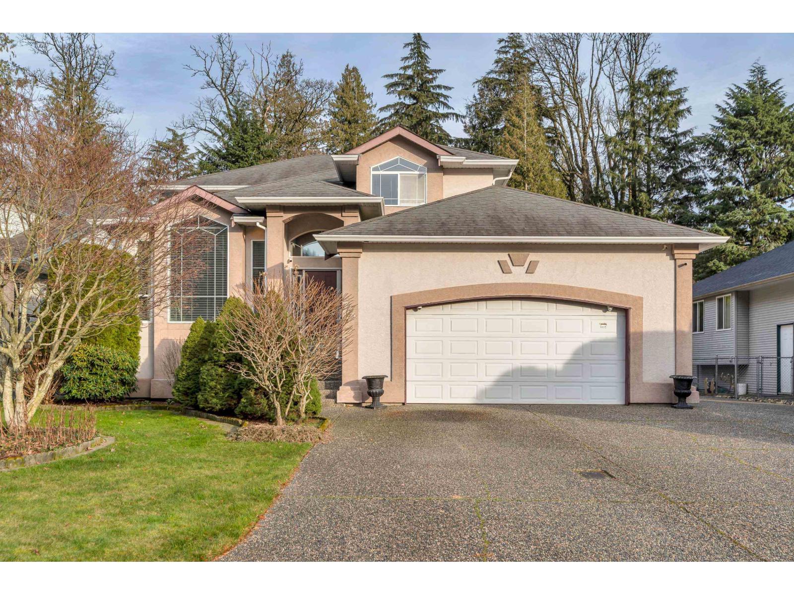 223 BALSAM AVENUE|Harrison Hot S Harrison Hot Springs British Columbia Canada Sale residential Shayna McMillan Pathway Executives Realty Inc.