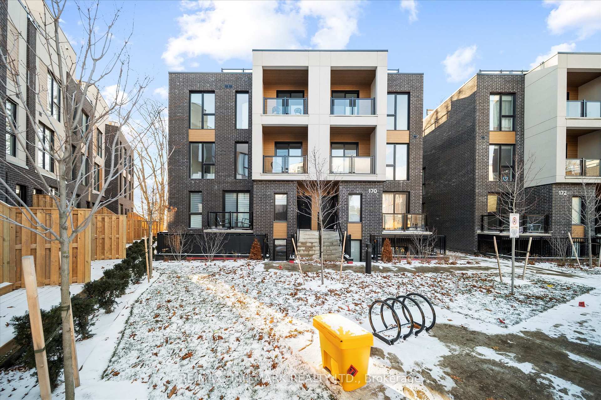 3 - 170 Clonmore Avenue Toronto Ontario Canada Sale residential Heather Mackenzie Skybound Realty, Brokerage 
