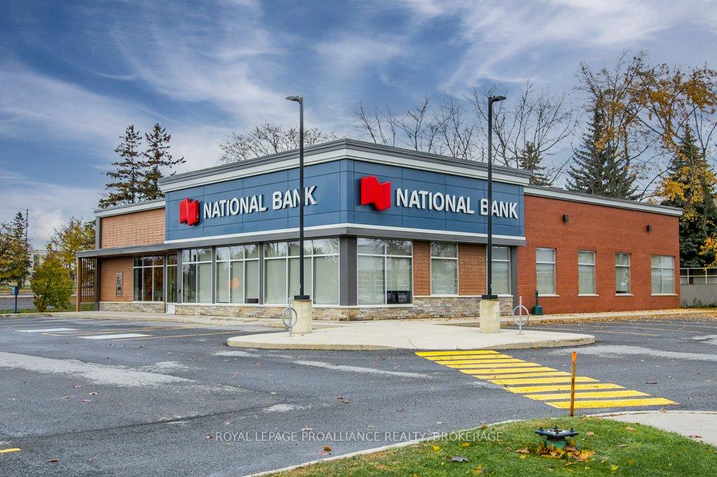 2628 Princess Street Kingston Ontario Canada Lease commercial Mark Pruefer SUTTON GROUP-MASTERS REALTY INC., BROKERAGE*