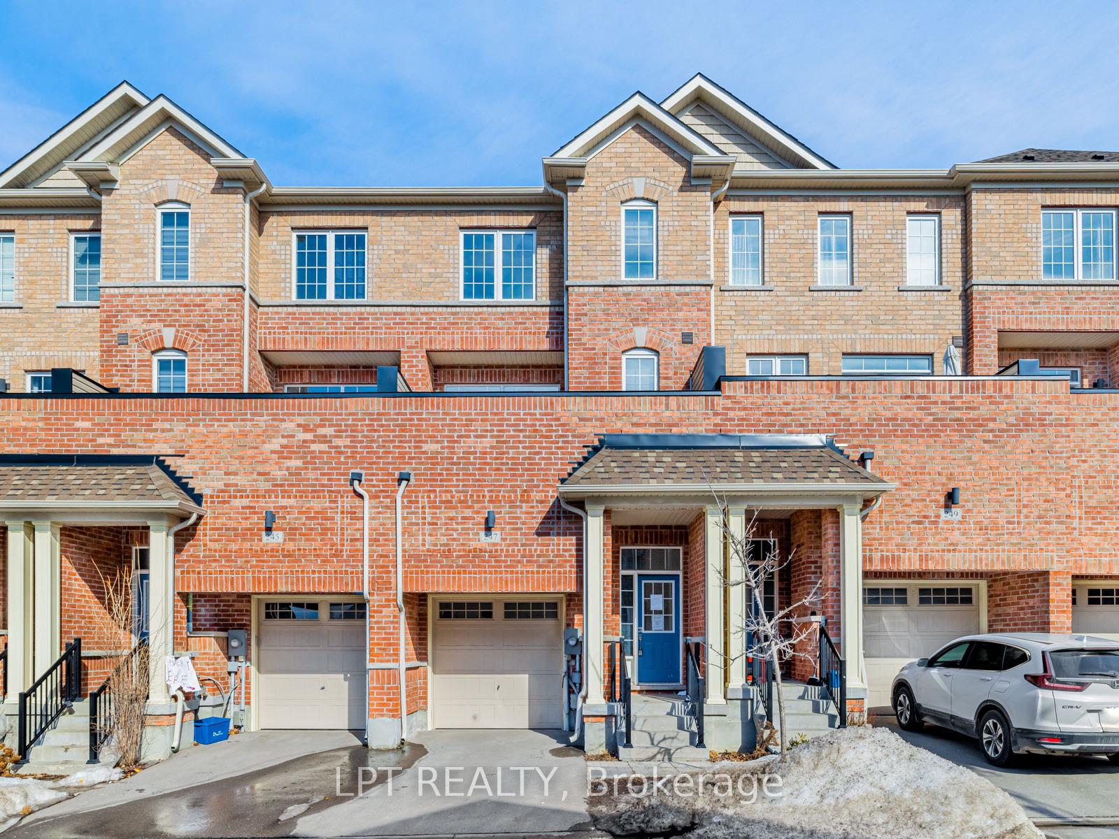 247 Harding Park Street Newmarket Ontario Canada Sale residential Manuela Lovasz Brokerage Information: Not available, please contact website owner
