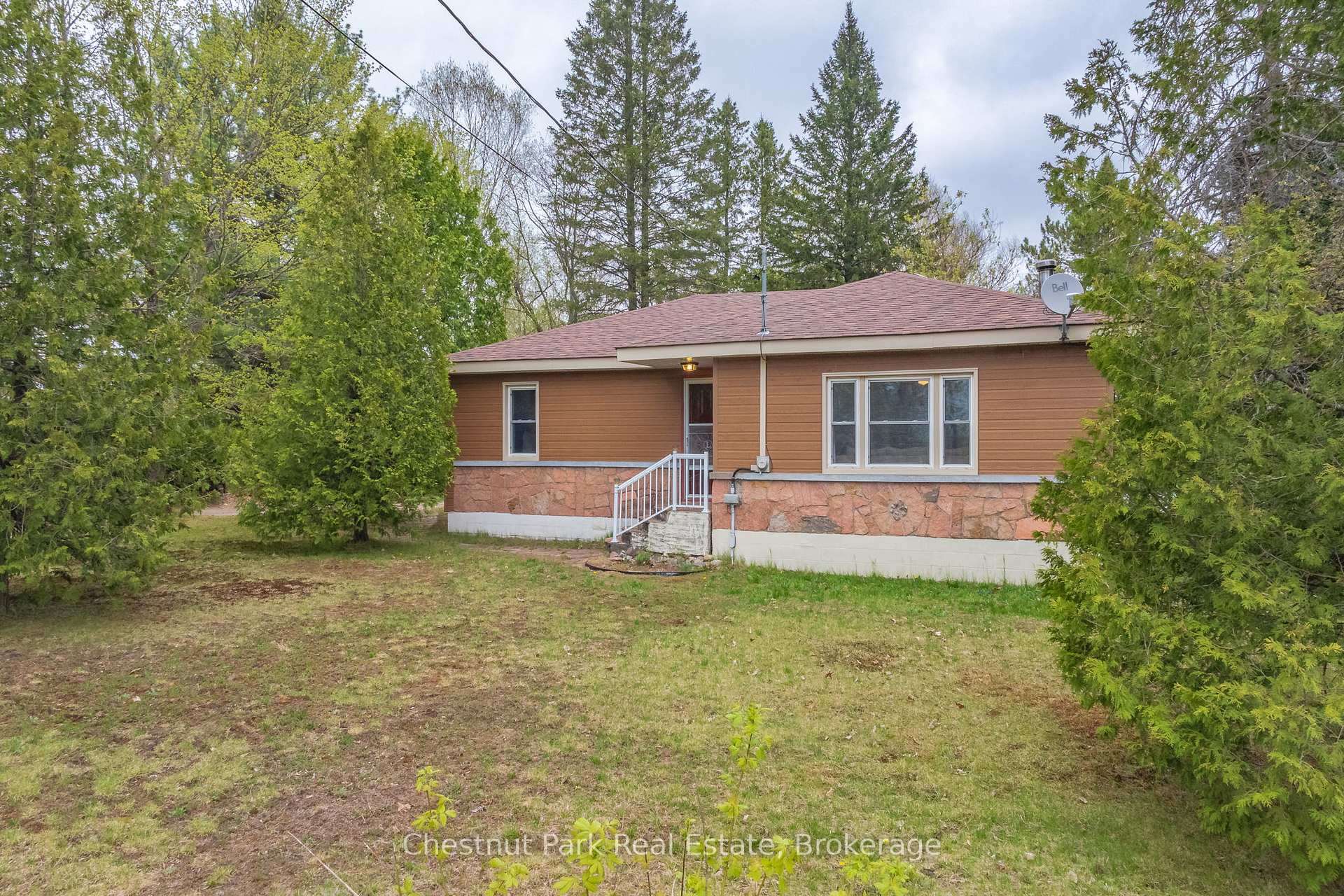 3 Bedroom Single Family Home/House's Image 3
