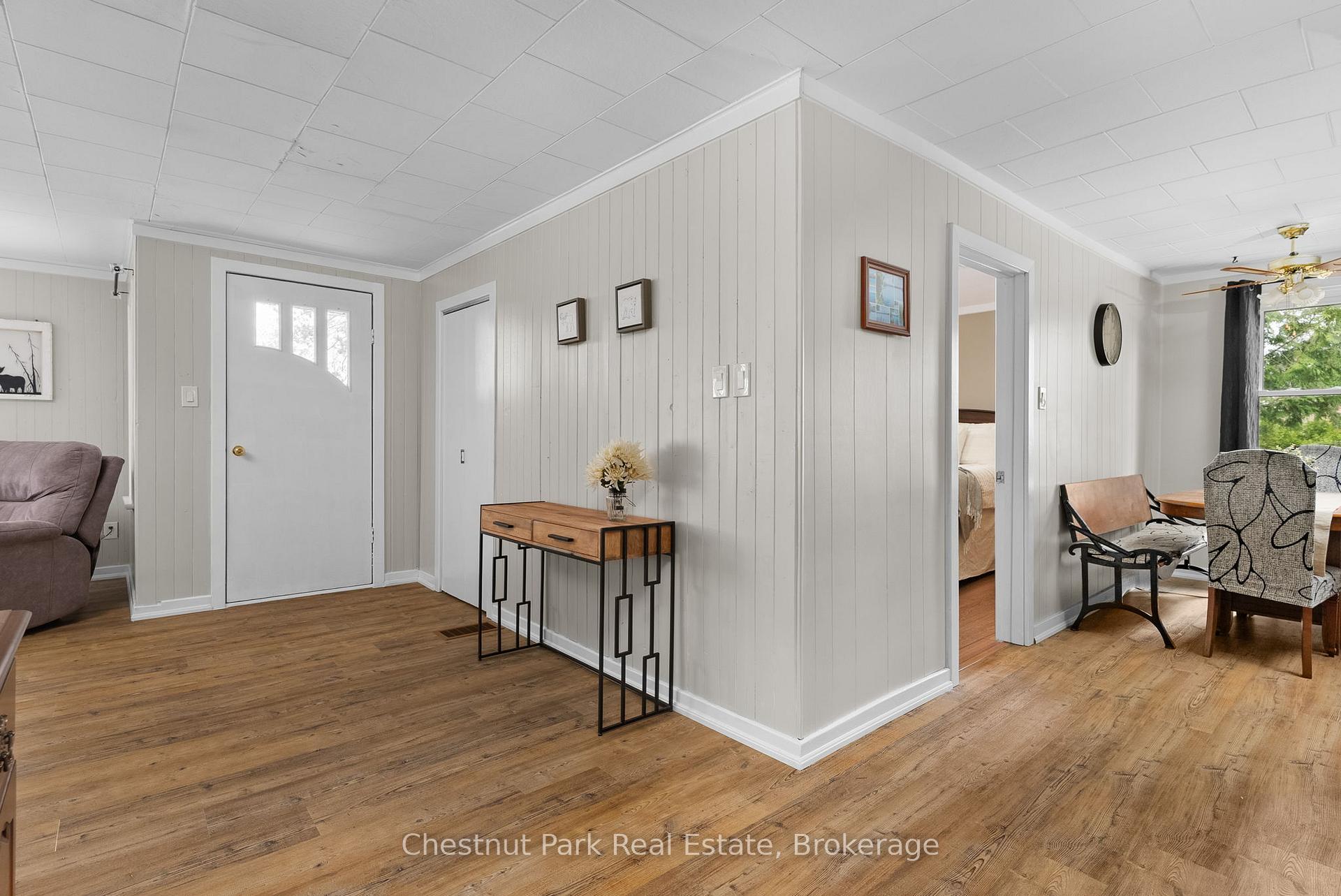 3 Bedroom Single Family Home/House's Image 8