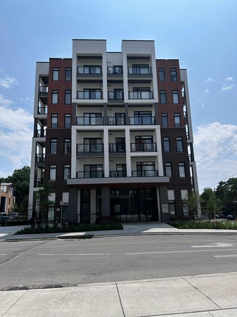 204 - 165 Canon Jackson Drive W Toronto Ontario Canada Rent residential Rosine Kengne ROYAL CANADIAN REALTY, BROKERAGE*