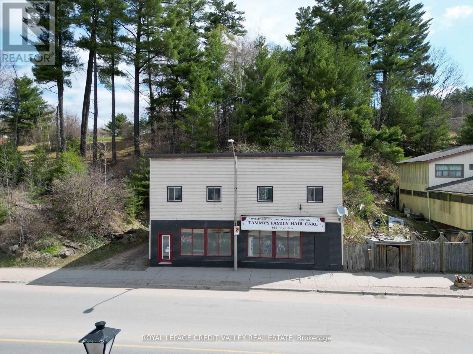 105 Hastings Street N Bancroft Ontario Canada Sale commercial Lillieth Wolliston Royal LePage Credit Valley Real Estate, Brokerage*