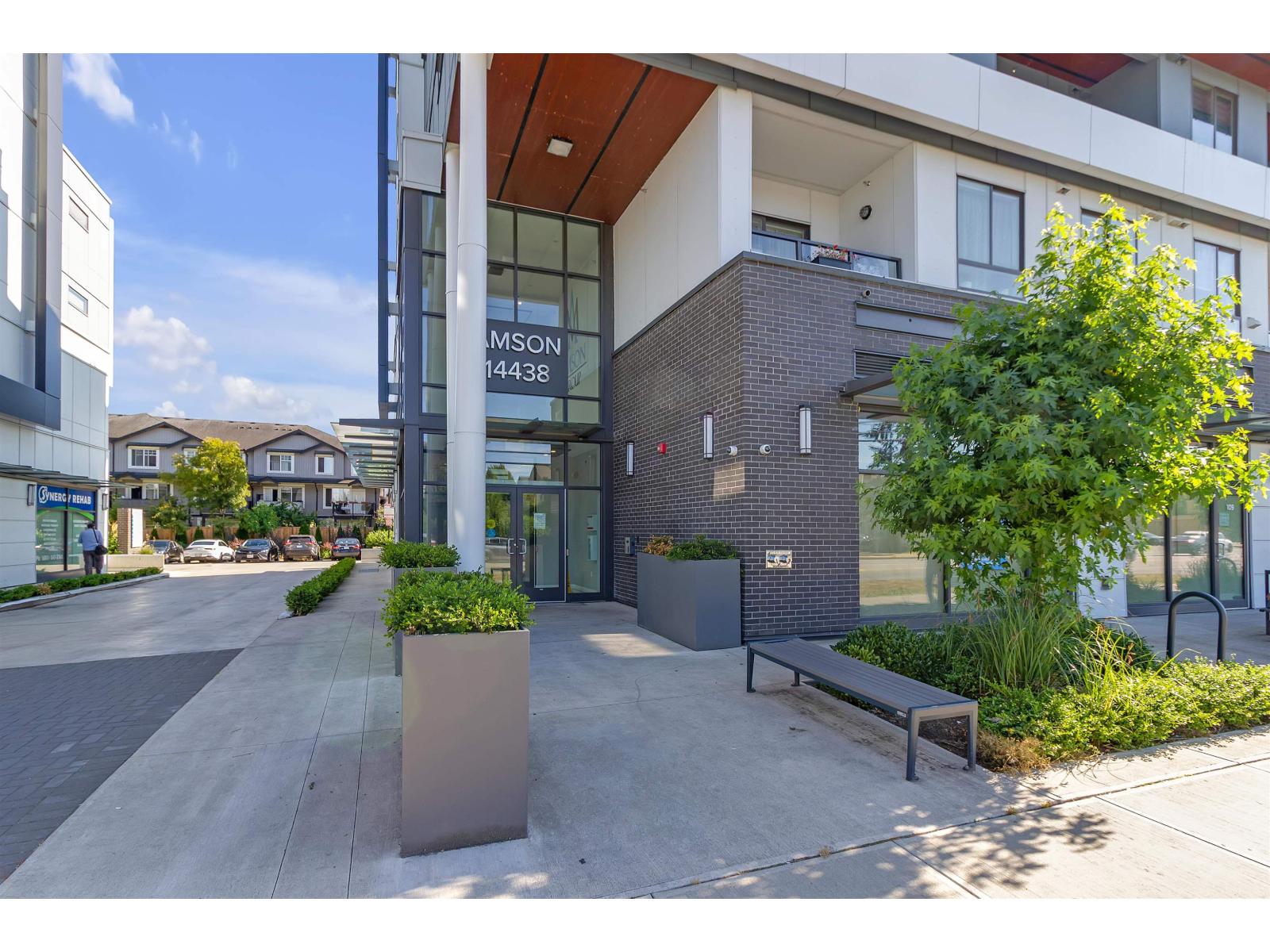 405 14438 72 AVENUE Surrey British Columbia Canada Sale residential Kevin Jelski Pathway Executives Realty Inc.