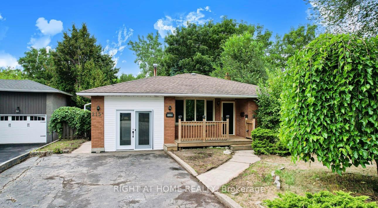 #Upper Unit - 215A Paris Rd. Road Brantford Ontario Canada Rent residential Fatima Andrade Right at Home Realty, Brokerage*