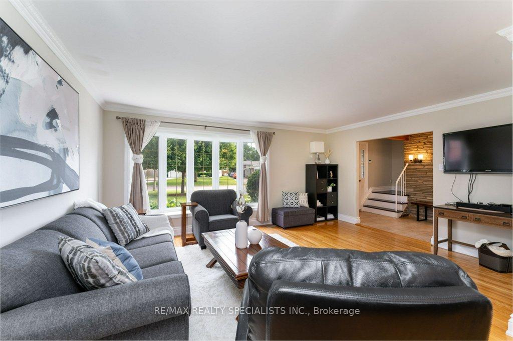 68 Windermere Court Brampton Ontario Canada Sale residential Justin Singh RE/MAX Realty Specialists Inc., Brokerage*