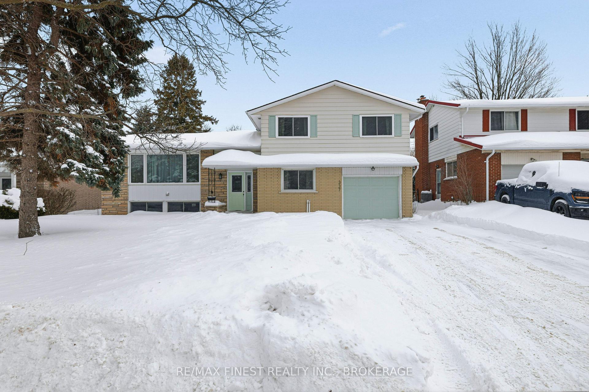 337 Avenue Road Kingston Ontario Canada Sale residential Team Tallen Royal LePage Proalliance Realty, Brokerage