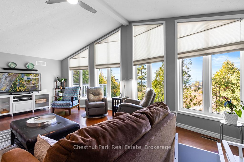 4 Bedroom Single Family Home/House's Image 16