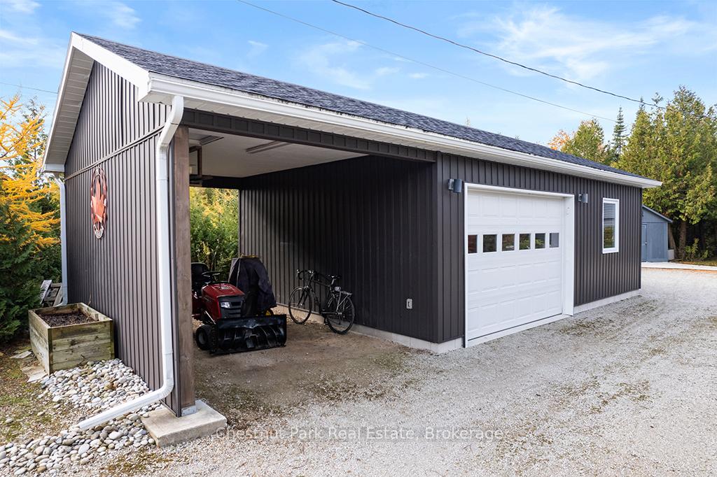 4 Bedroom Single Family Home/House's Image 44