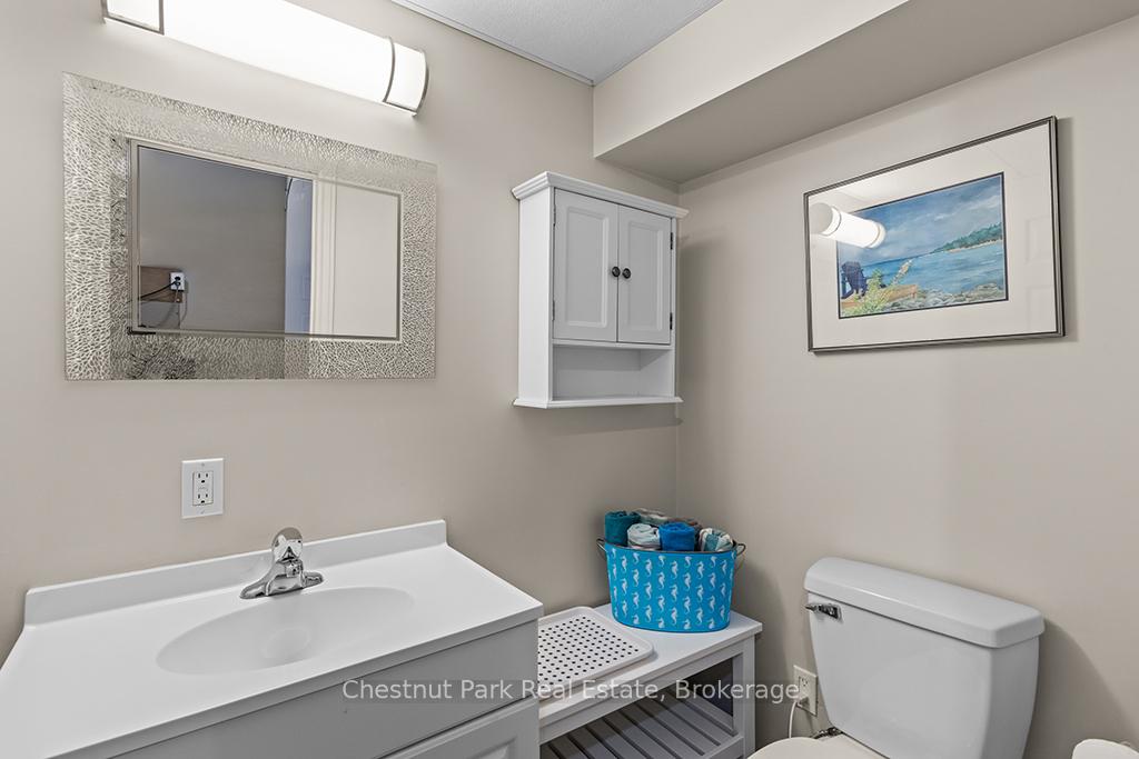 4 Bedroom Single Family Home/House's Image 36