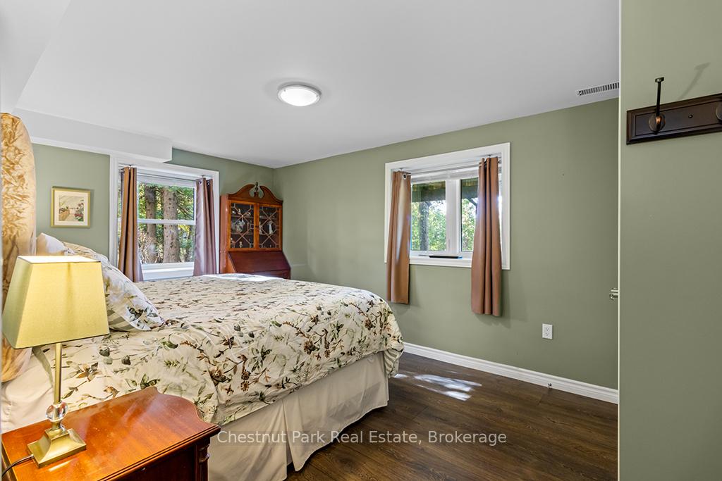 4 Bedroom Single Family Home/House's Image 32