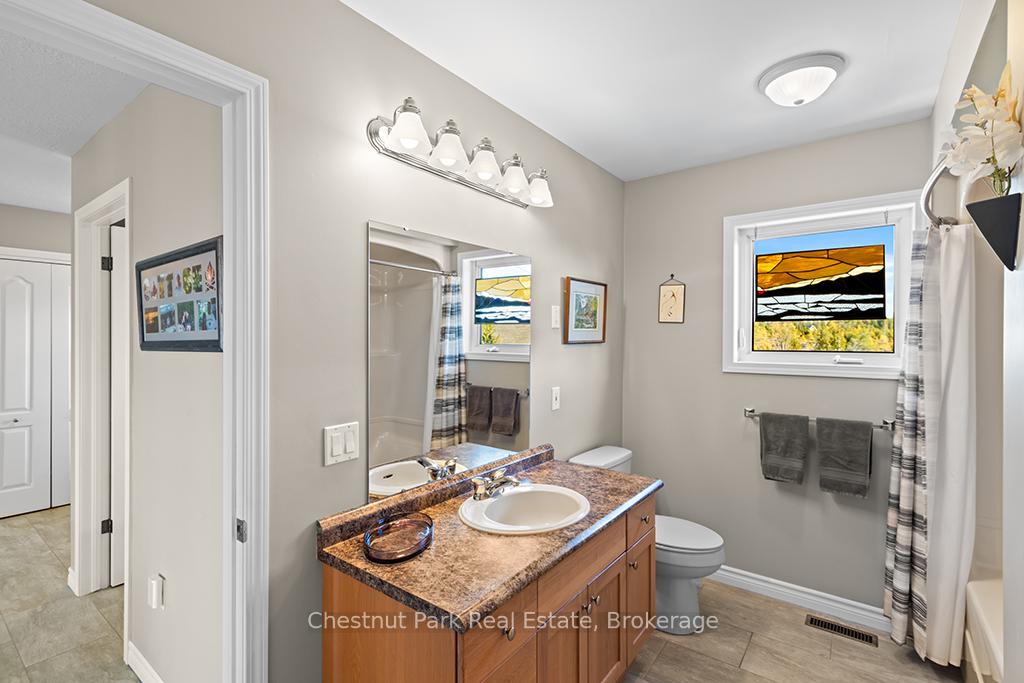 4 Bedroom Single Family Home/House's Image 25
