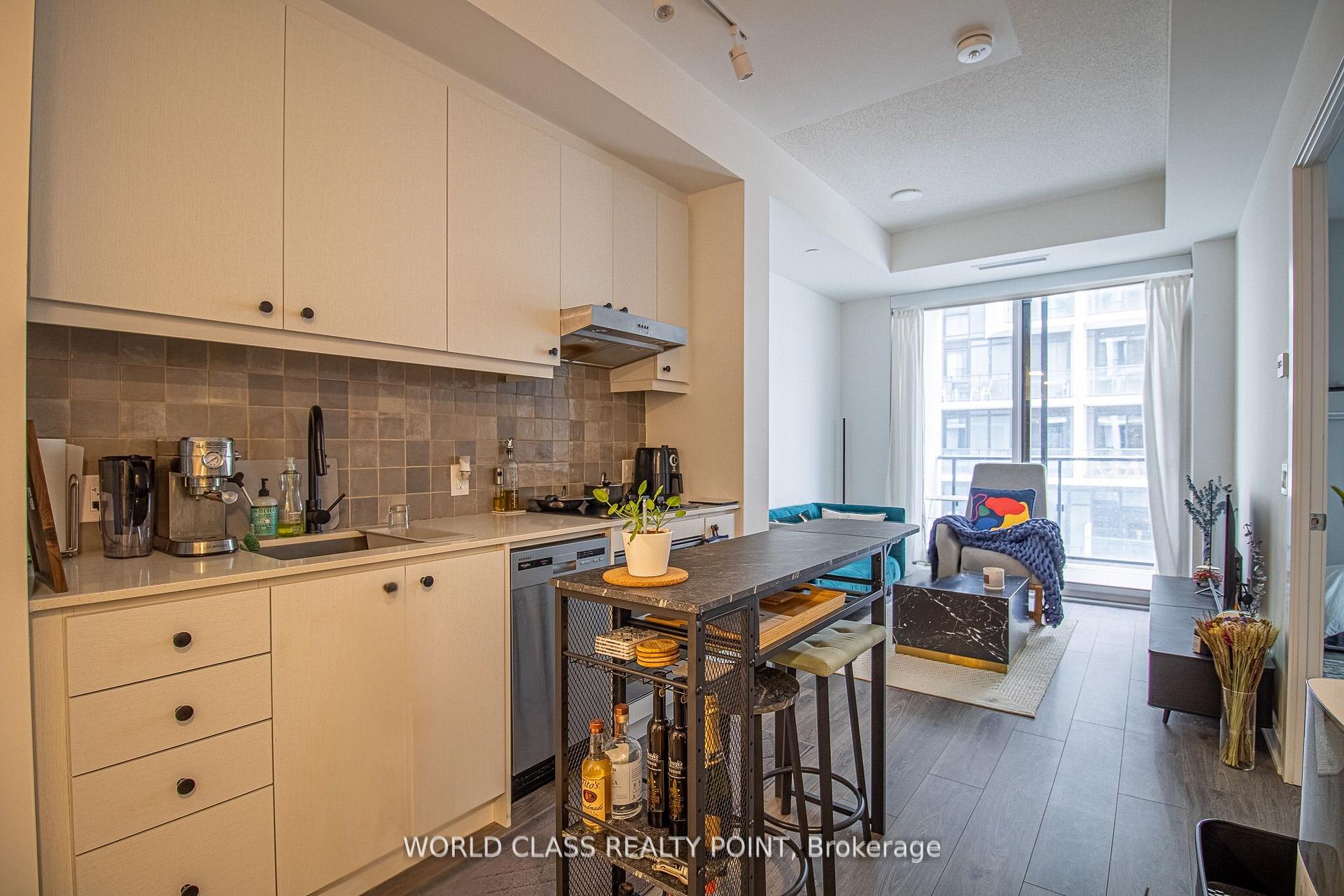 711 - 9 Tecumseth Street Toronto Ontario Canada Rent residential Deedar Ghatehorde WORLD CLASS REALTY POINT Brokerage  *