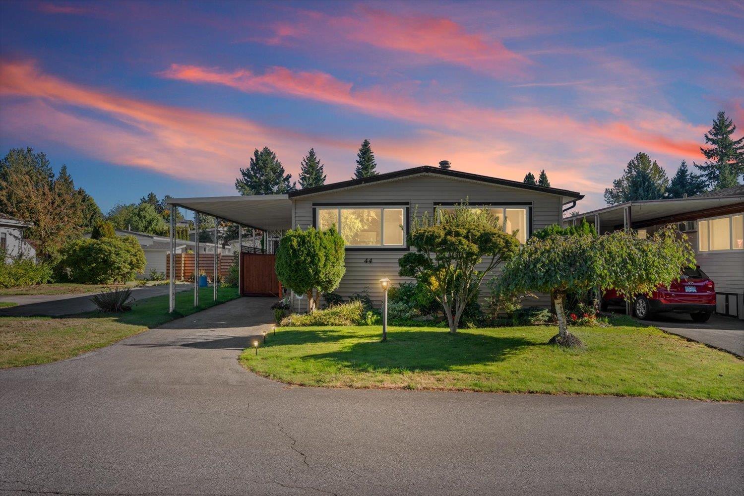 44 31313 LIVINGSTONE AVENUE Abbotsford British Columbia Canada Sale residential   HomeLife Realty Services