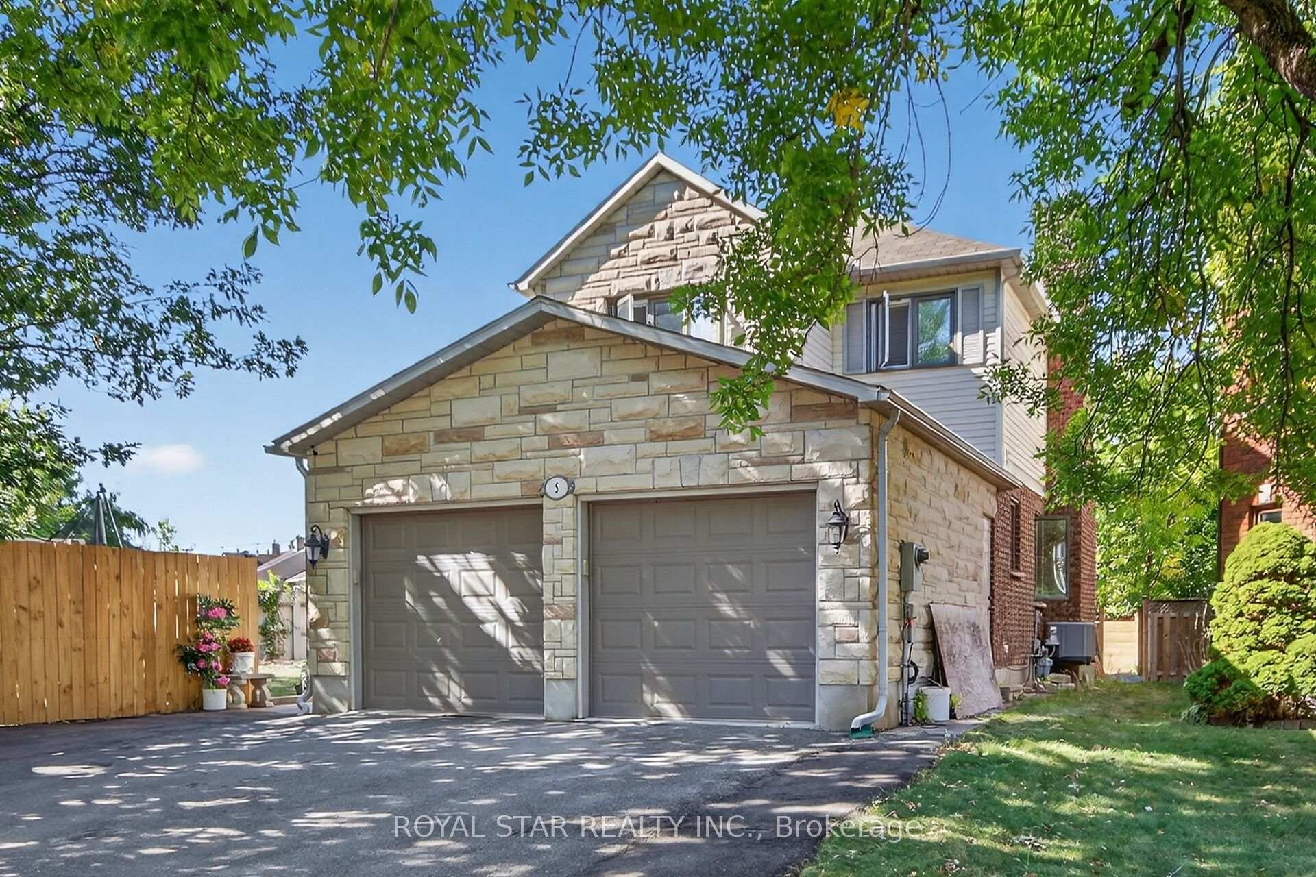 5 Southland Crescent Ottawa Ontario Canada Sale residential Nibu Varguise Royal Star Realty Inc., Brokerage*