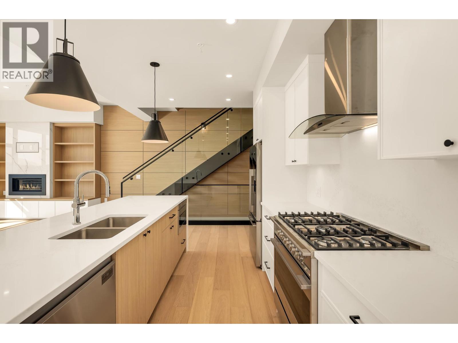 15 3407 MAMQUAM ROAD Squamish British Columbia Canada Sale residential Will Black RE/MAX Crest Realty, Brokerage*