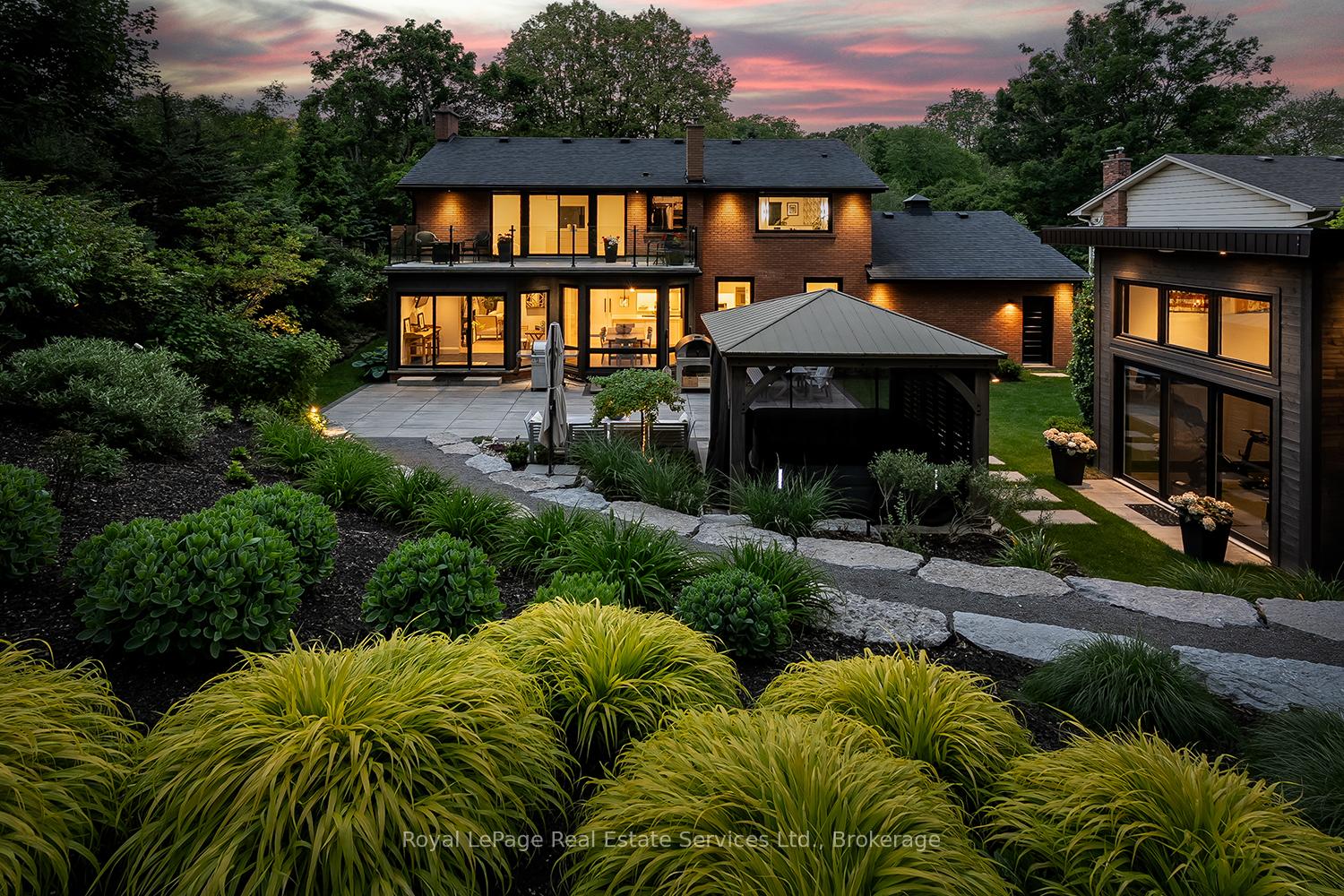 111 Judith Crescent Hamilton Ontario Canada Sale residential Ali Abbas Realty Network 100 Inc., Brokerage *