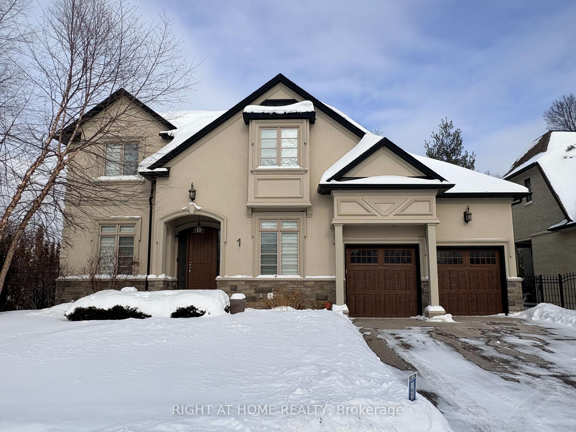 1 - 456 Lakeshore Road W Oakville Ontario Canada Rent residential   Right at Home Realty, Brokerage