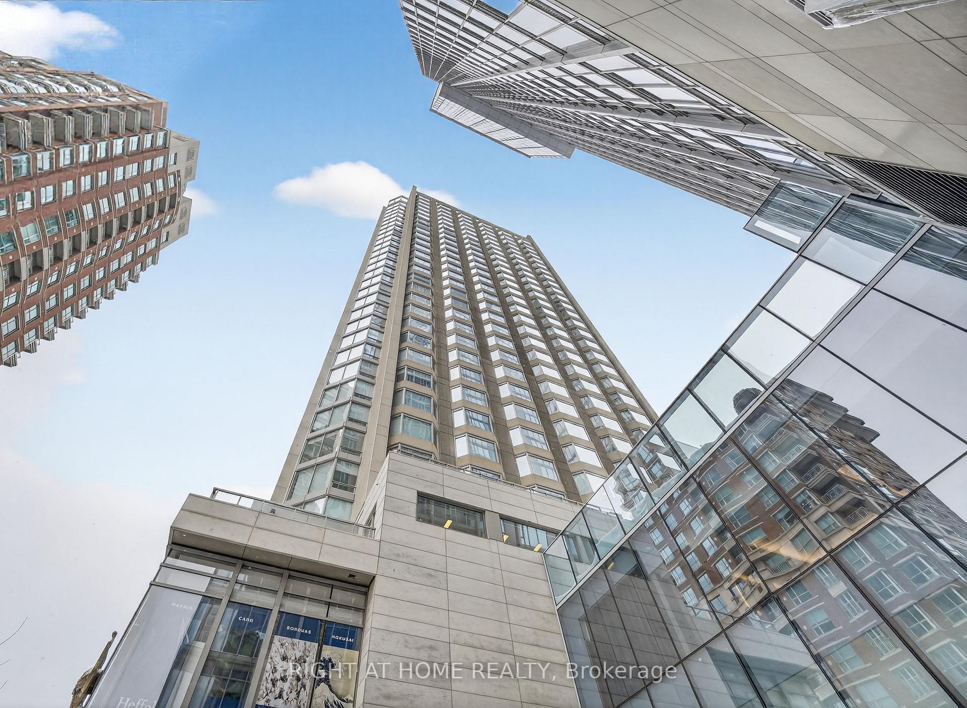 2512 - 155 Yorkville Avenue Toronto Ontario Canada Sale residential Slavisa (Sasha) Garaca Right at Home Realty, Brokerage*