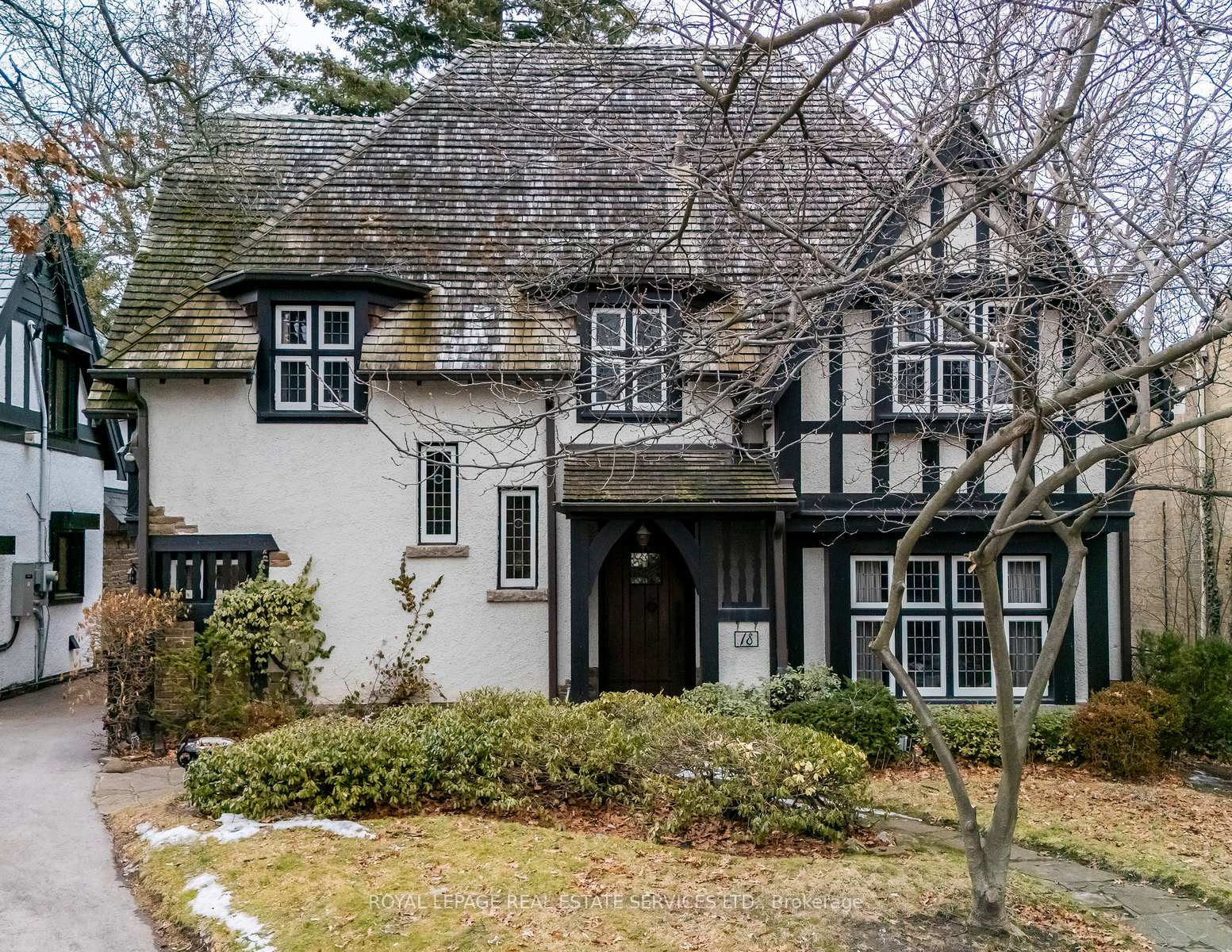 18 Queen Marys Drive Toronto Ontario Canada Sale residential Paul Mazzei VestCore Realty Corp., Brokerage