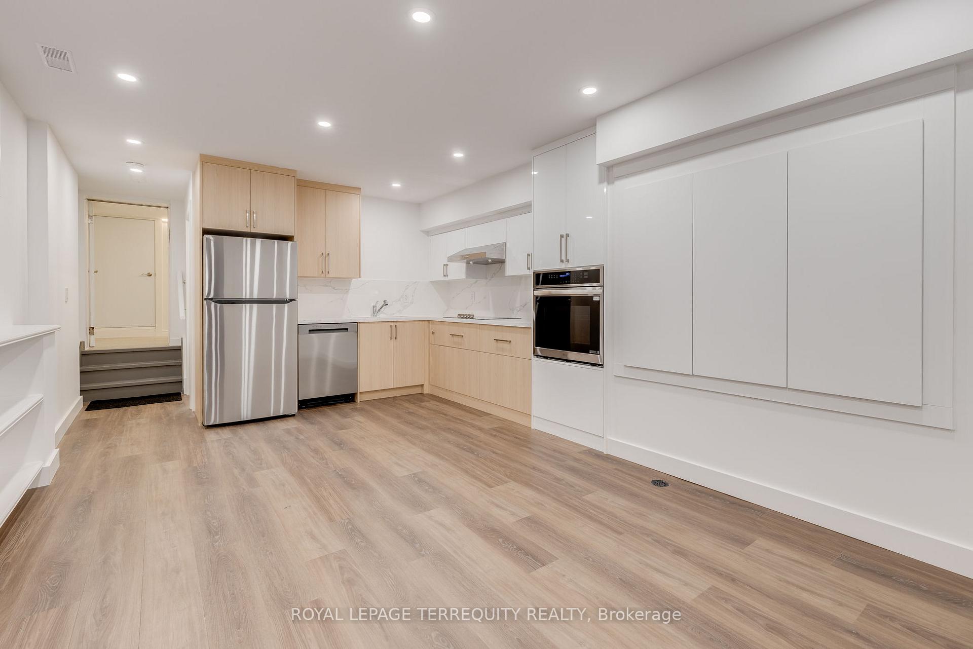 BSMT - 94 Earlscourt Avenue Toronto Ontario Canada Rent residential Sheila Barr Royal Lepage Terrequity Realty, Brokerage*