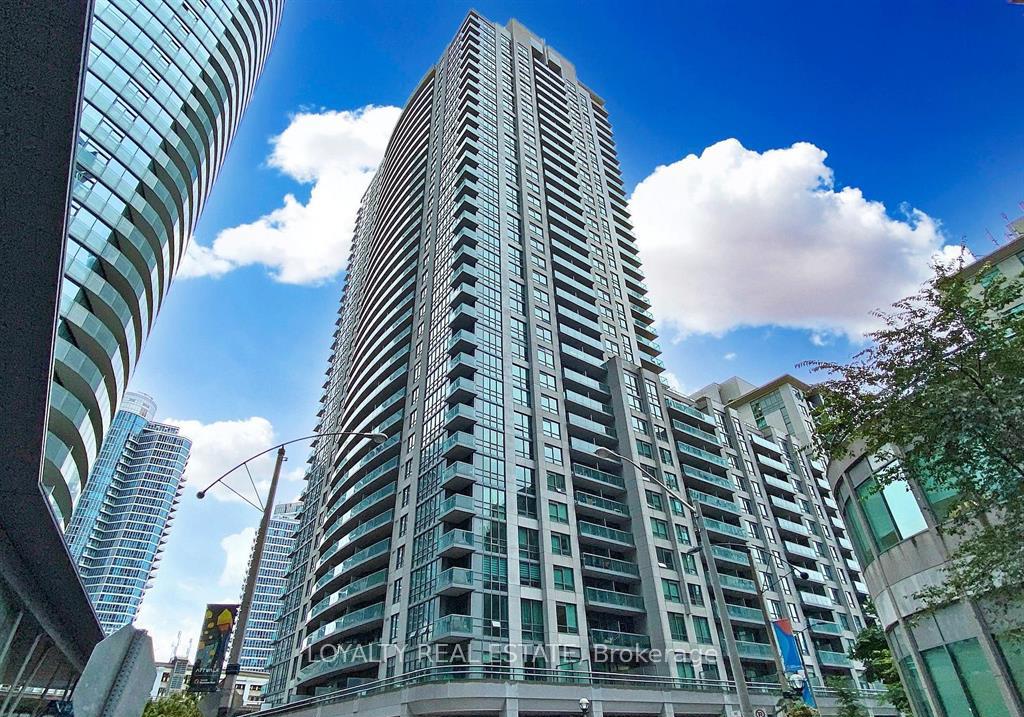 509 - 19 Grand Trunk Crescent Toronto Ontario Canada Rent residential Naushy Saeed Brokerage Information: Not available, please contact website owner