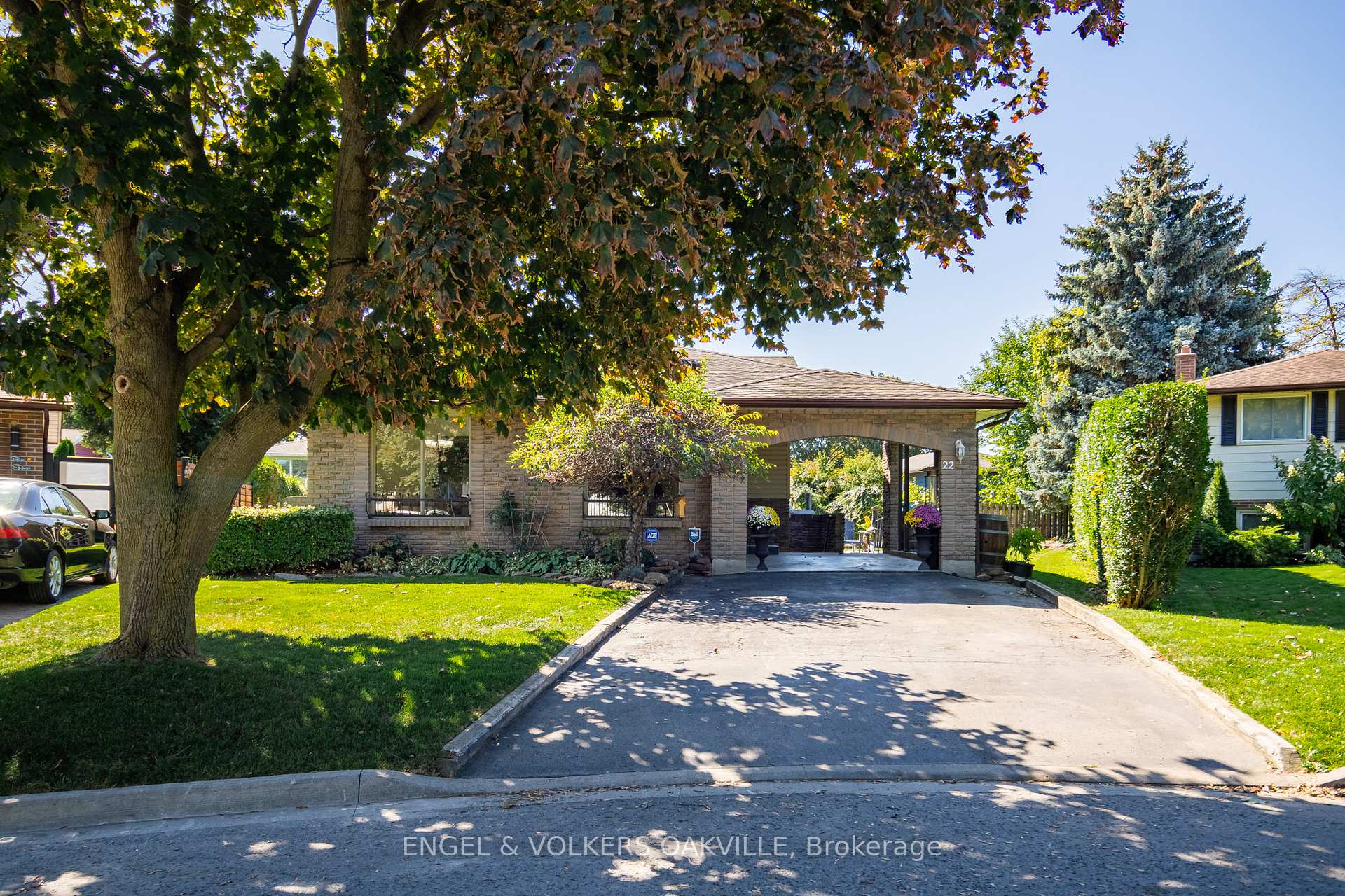 22 Sandy Cove Circle St. Catharines Ontario Canada Sold residential   CANAL CITY REALTY LTD, BROKERAGE*