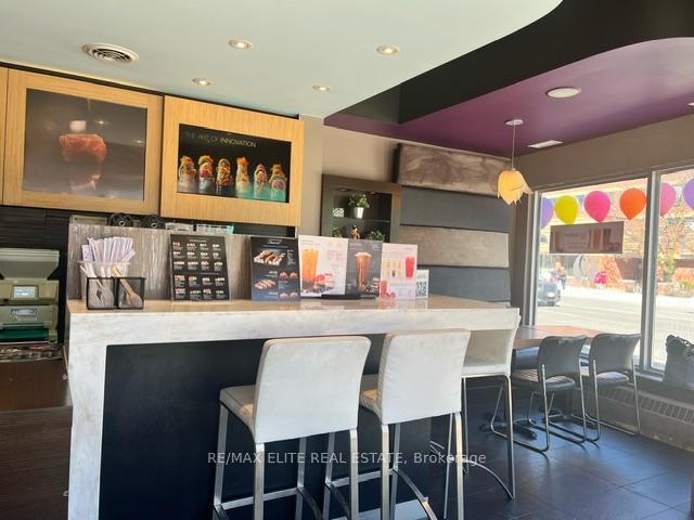 2564 Yonge Street Toronto Ontario Canada Sale commercial   Starion Realty Inc., Brokerage*