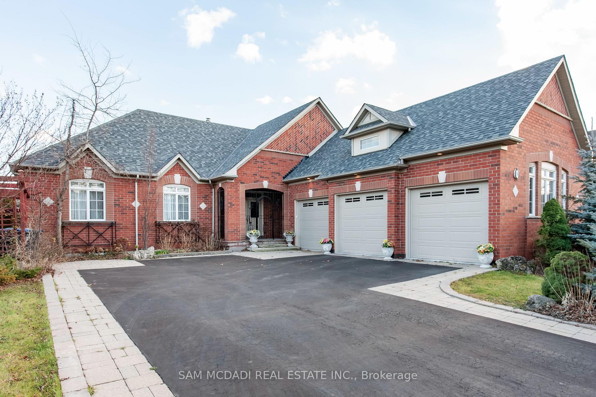 50 Links Lane Brampton Ontario Canada Sale residential Gurjeet Sandhu RE/MAX RE/MAX Realty Services Inc., Brokerage*