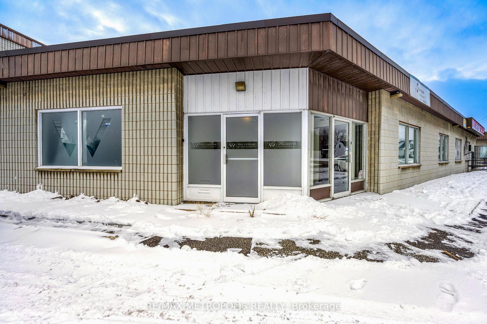 B - 373 Vidal Street S Sarnia Ontario Canada Lease commercial Ben Basra RE/MAX Metropolis Realty Brokerage*