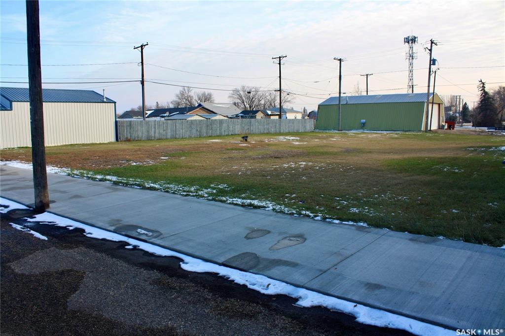 402 Second STREET Dundurn Saskatchewan Canada Sale commercial Jesse Renneberg Realty Executives Saskatoon