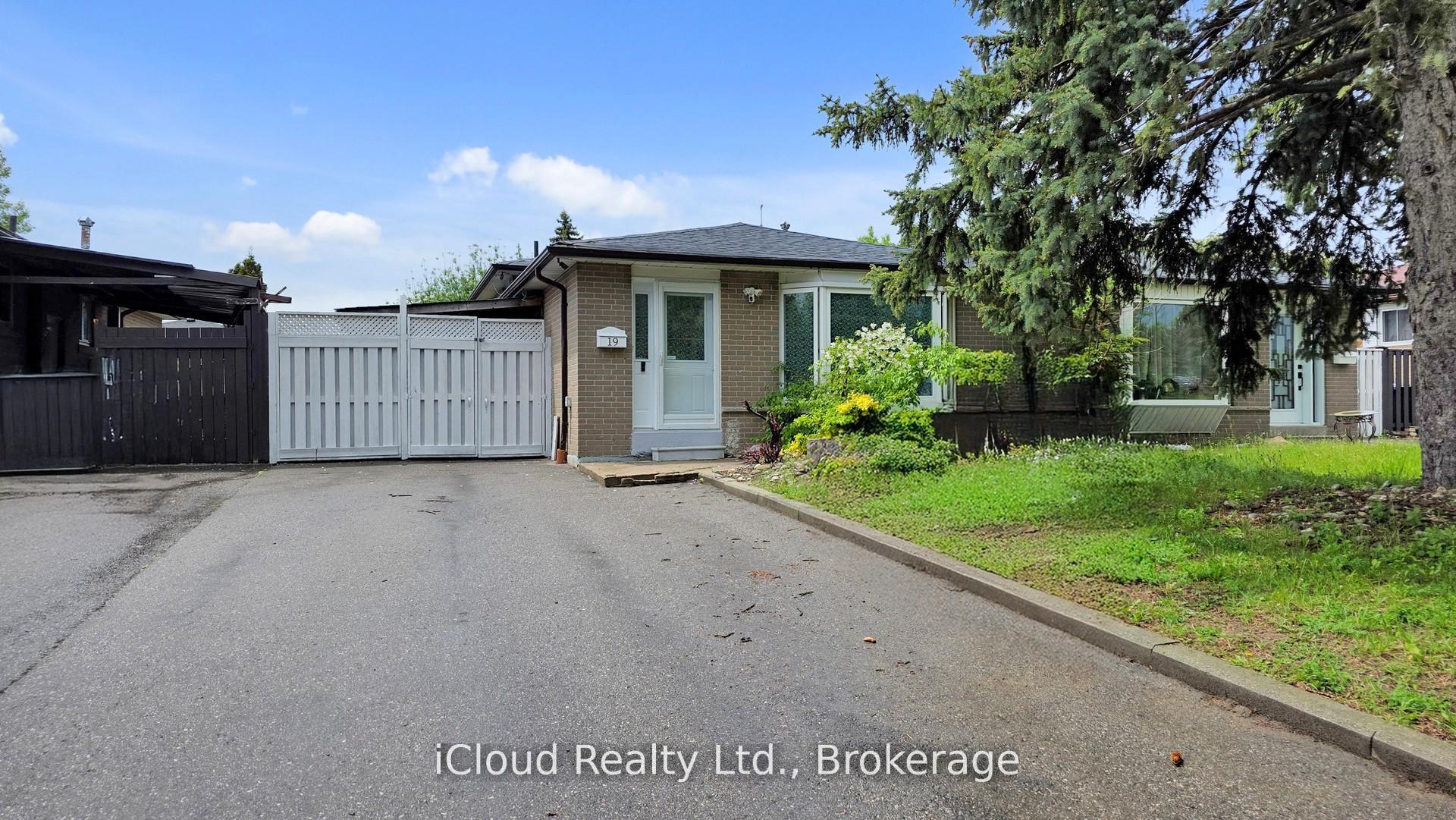 19 Flamingo Crescent Brampton Ontario Canada Sale residential Jose Oscar Goncalves & Maria Domingues iCloud Realty Ltd. 