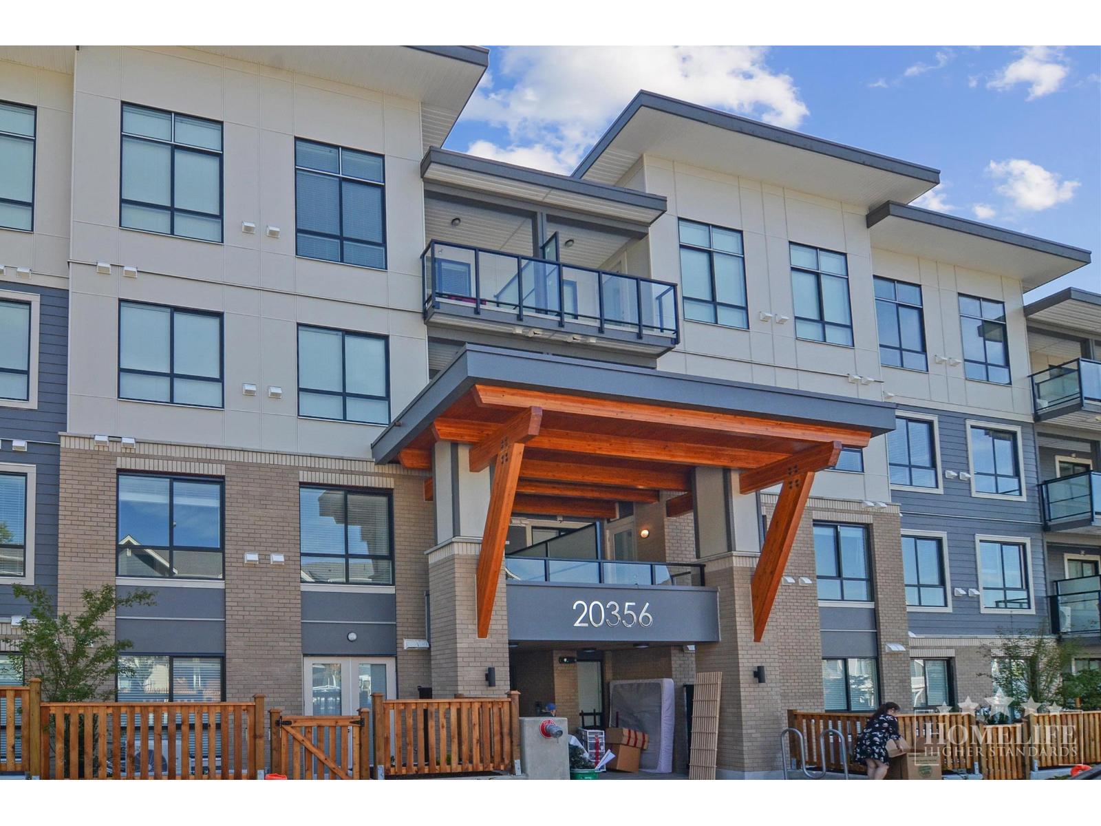 219 20356 72B AVENUE Langley British Columbia Canada Sale residential Chris Davidson HomeLife Benchmark Realty Corp.