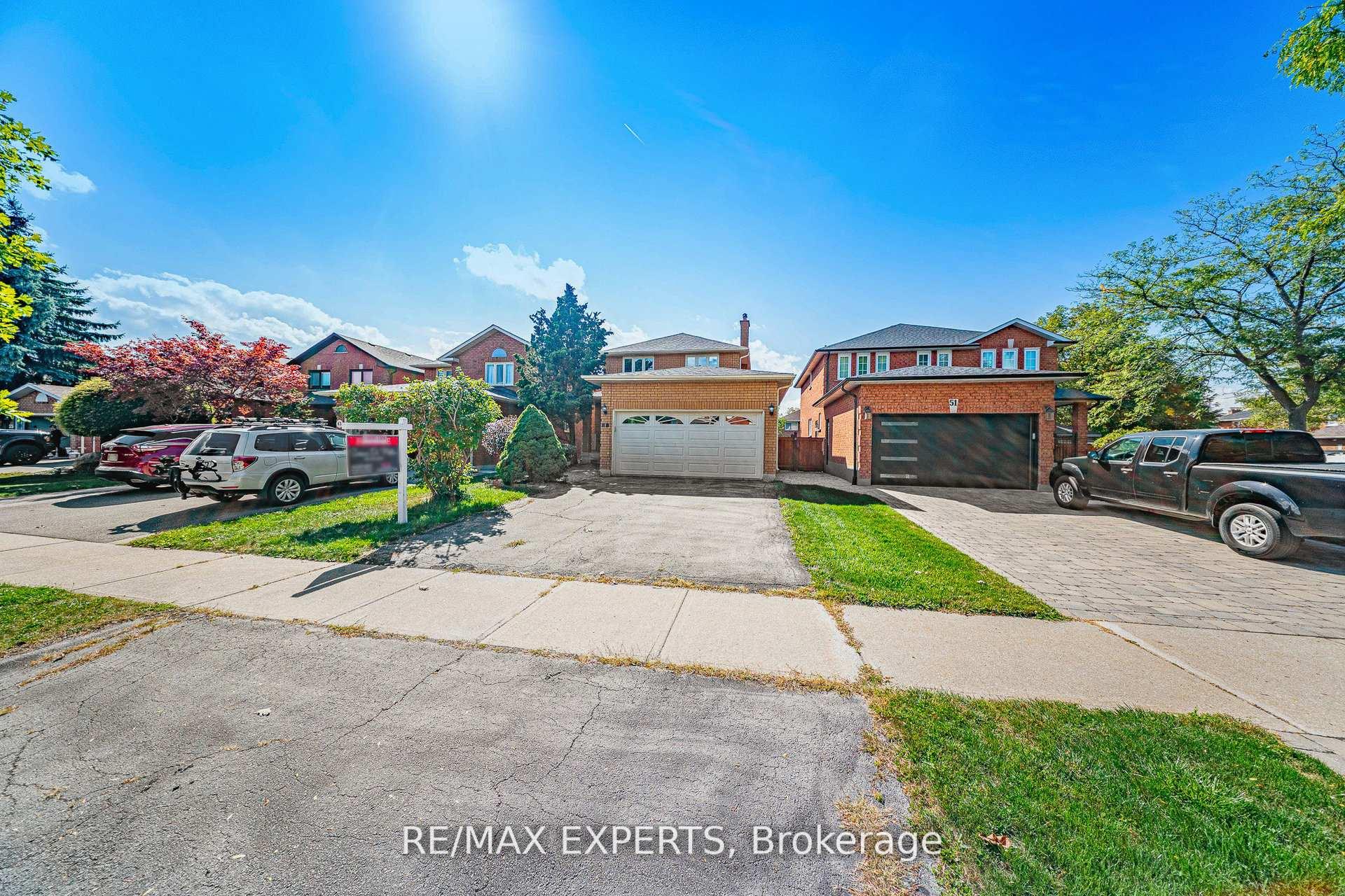 47 Velvet Crescent Vaughan Ontario Canada Sale residential SUZETTE THOMPSON Re/Max Experts, Brokerage*