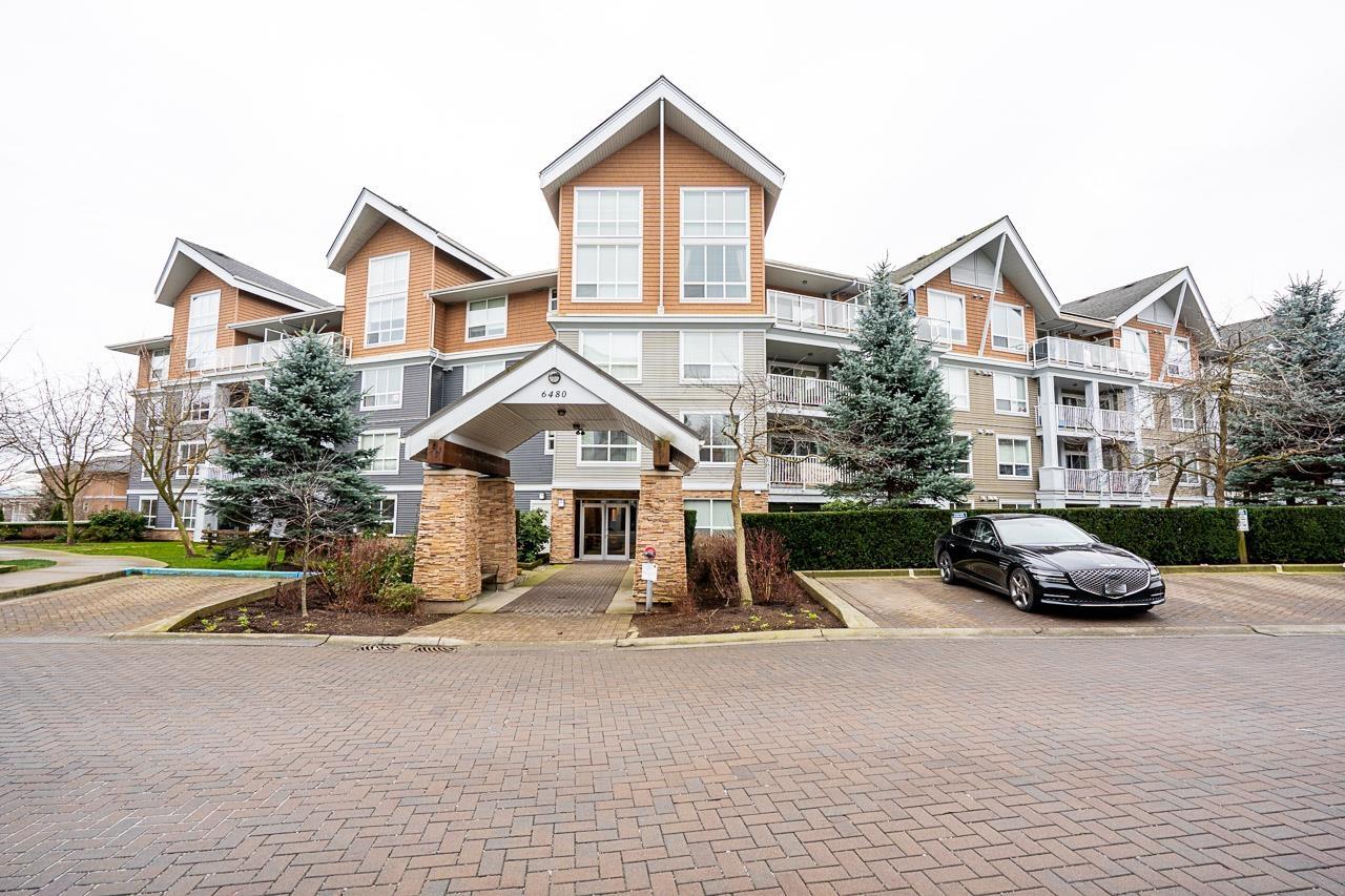 104 6480 194 STREET Surrey British Columbia Canada Sale residential Renée Kehayas Initia Real Estate