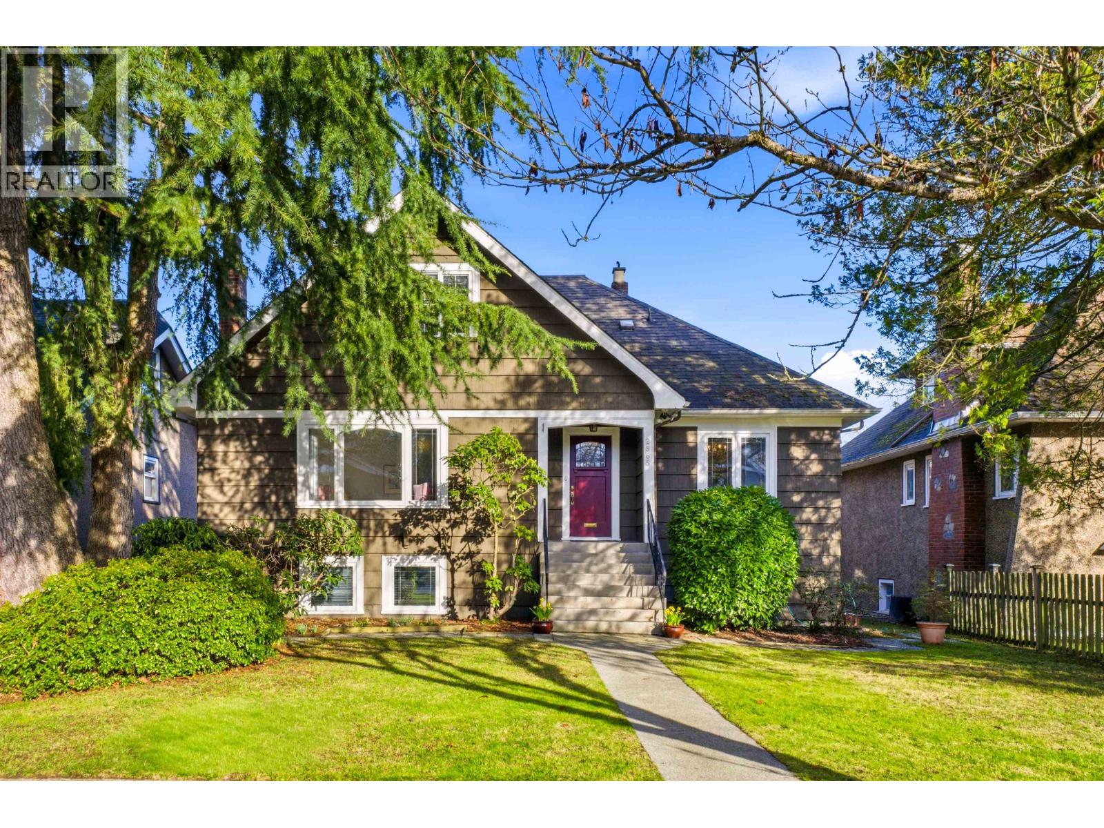 2865 W 30TH AVENUE Vancouver British Columbia Canada Sale residential Veronica Titchmarsh eXp Realty, Brokerage*