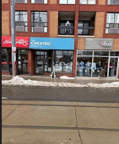 A - 2116 Queen Street E Toronto Ontario Canada Lease commercial BILL CHUNG Royal LePage Real Estate Services Ltd Brokerage*