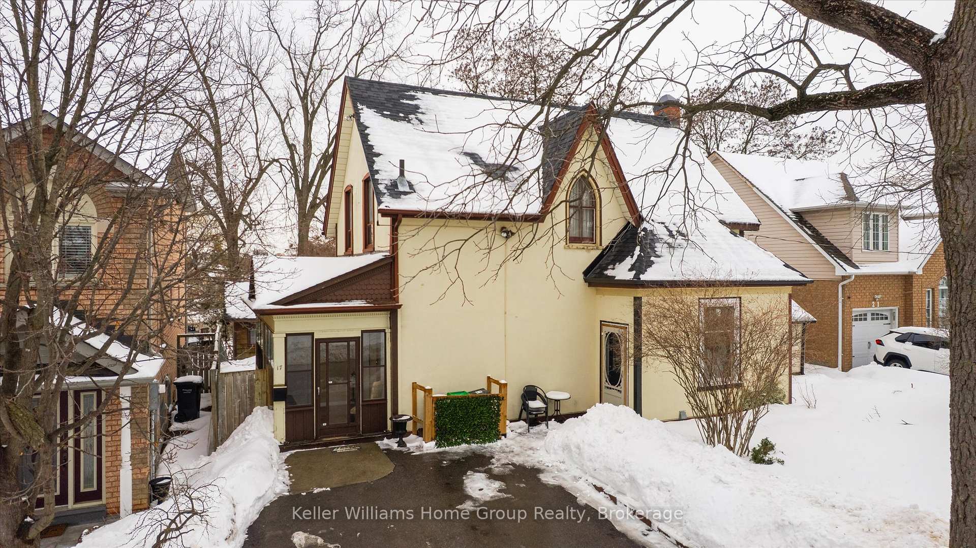 17 Archibald Street Brampton Ontario Canada Sale residential Raj Sharma RE/MAX Realty Services Inc., Brokerage*